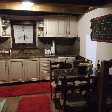 παραδοσιακή πέτρινη στην ελάτης Σπίτι διακοπών *