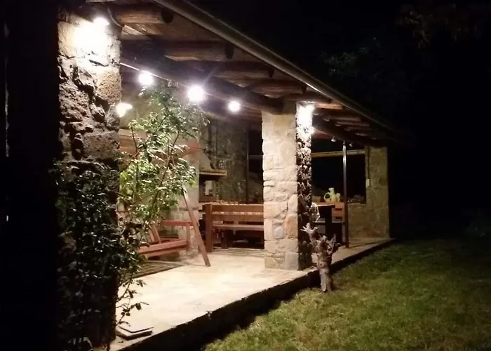 παραδοσιακή πέτρινη στην ελάτης *