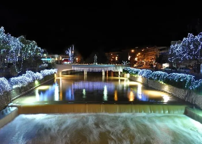 παραδοσιακή πέτρινη στην ελάτης *