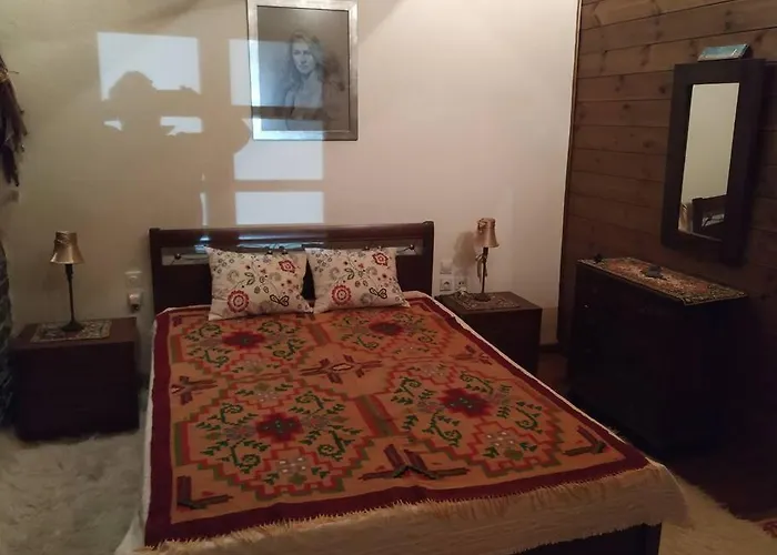 παραδοσιακή πέτρινη στην ελάτης