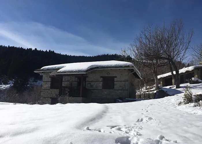 παραδοσιακή πέτρινη στην ελάτης *