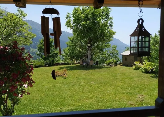 παραδοσιακή πέτρινη στην ελάτης Case de vacanță