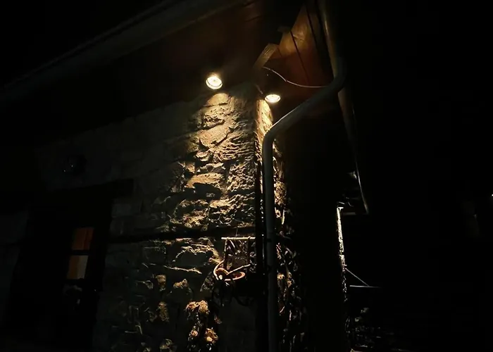 Case de vacanță παραδοσιακή πέτρινη στην ελάτης