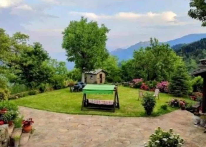 παραδοσιακή πέτρινη στην ελάτης